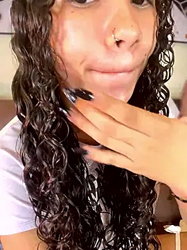 Snapshot of ZoeyFierce chatting on 01/10/26, 01:24 ZoeyFierce online show from 01/10/26, 01:24