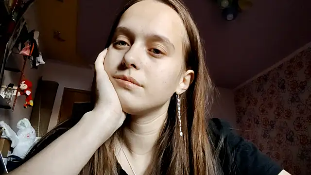 SophieHazely online show from 12/16/25, 06:07