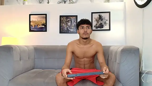 COUPLES BOYS online show from 02/26/26, 01:15