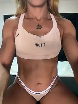 Snapshot of sexymusclegoddess chatting on 05/20/26, 01:12 sexymusclegoddess online show from 05/20/26, 01:12