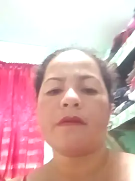 Snapshot of Hottie_lauren05 chatting on 11/30/25, 07:01 Hottie lauren05 online show from 11/30/25, 07:01