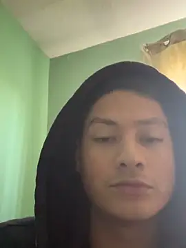 Snapshot of aelor2028 chatting on 11/29/25, 02:53 aelor2028 online show from 11/29/25, 02:53