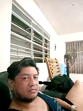 Snapshot of Senor420 chatting on 11/29/25, 07:55 Senor420 online show from 11/29/25, 07:55