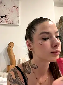 Sugarbellax online show from 12/15/25, 05:50