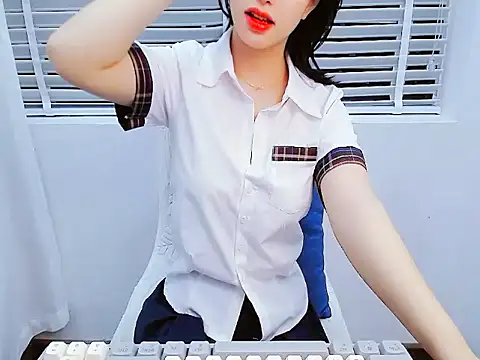 Snapshot of Cami99x chatting on 11/29/25, 12:41 Cami99x online show from 11/29/25, 12:41