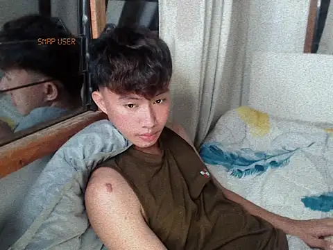 Snapshot of asiantwink0000 chatting on 12/02/25, 03:29 asiantwink0000 online show from 12/02/25, 03:29