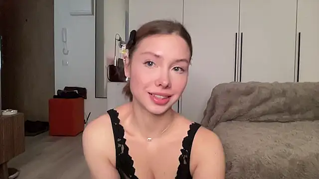 girlfromblushland online show from 01/07/26, 12:07