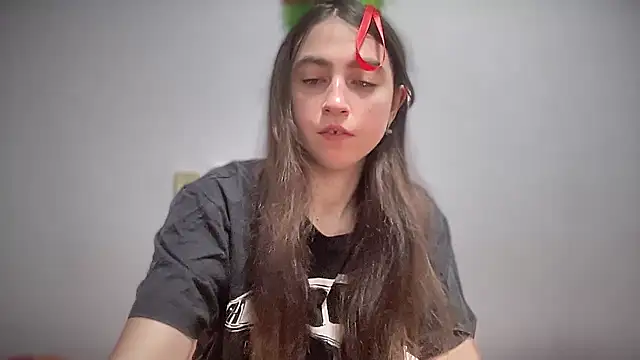 Snapshot of Aphr0ditee chatting on 01/10/26, 03:03 Aphr0ditee online show from 01/10/26, 03:03