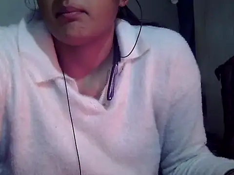 Snapshot of Hot_Princess2000 chatting on 01/05/26, 08:23 Hot Princess2000 online show from 01/05/26, 08:23