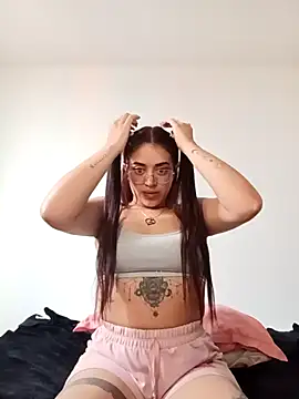 Violett  Rose online show from 01/15/26, 12:10