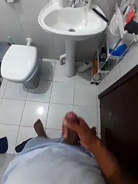 Snapshot of marco_Anthony75 chatting on 12/19/25, 07:21 marco Anthony75 online show from 12/19/25, 07:21