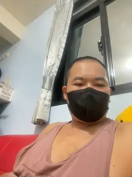 Snapshot of chenweine chatting on 12/03/25, 10:24 chenweine online show from 12/03/25, 10:24