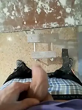 nofaceloverss online show from 11/28/25, 02:31