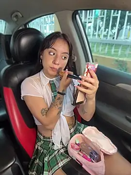 Mia fiire online show from 04/13/26, 07:08