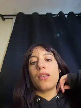 Mia fiire online show from 06/20/26, 03:09