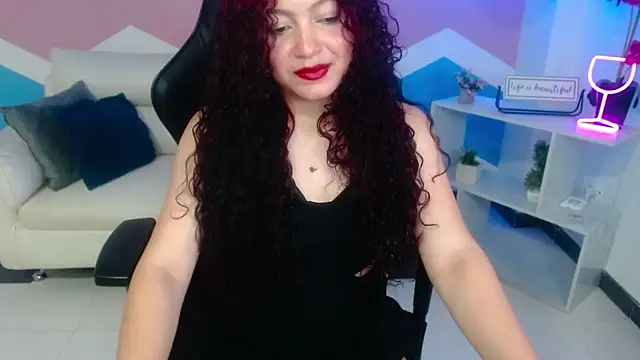 zahira1 online show from 01/05/26, 05:27