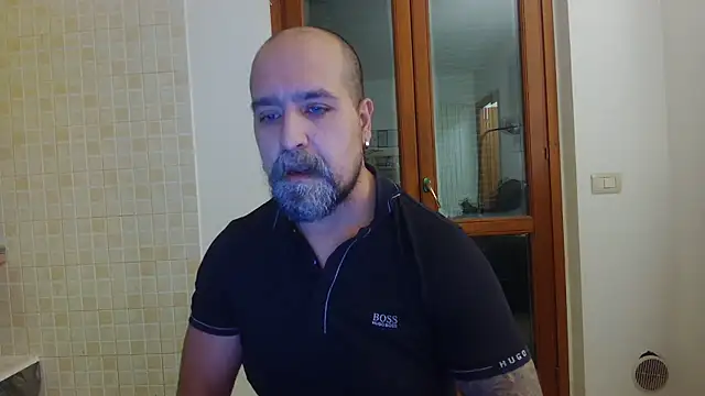 Snapshot of AMIRDIB2025 chatting on 01/13/26, 05:40 AMIRDIB2025 online show from 01/13/26, 05:40