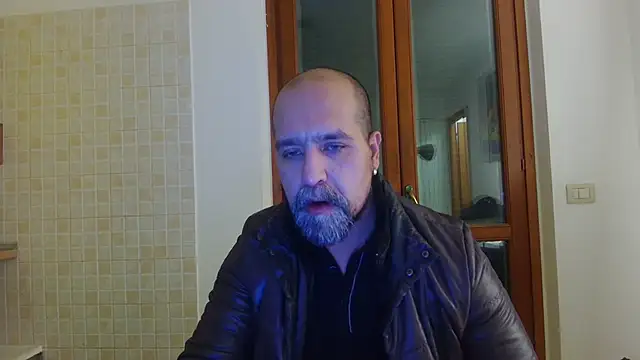 Snapshot of AMIRDIB2025 chatting on 01/14/26, 06:02 AMIRDIB2025 online show from 01/14/26, 06:02