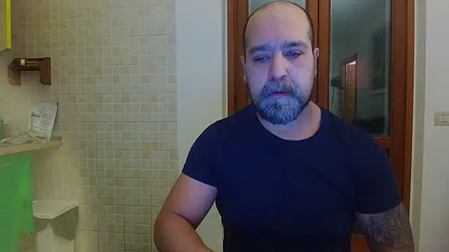 Snapshot of AMIRDIB2025 chatting on 01/16/26, 07:40 AMIRDIB2025 online show from 01/16/26, 07:40