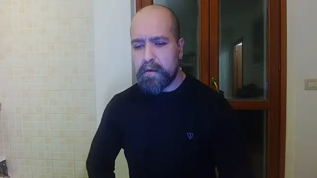 Snapshot of AMIRDIB2025 chatting on 02/13/26, 01:12 AMIRDIB2025 online show from 02/13/26, 01:12