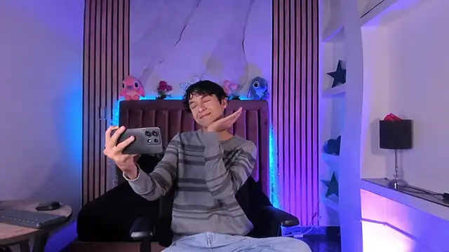 SthepanodiMonaco online show from 01/13/26, 07:19