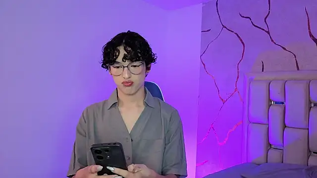 SthepanodiMonaco online show from 03/10/26, 03:11