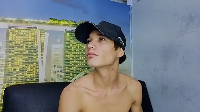 Snapshot of Melanny-hot-tonny chatting on 11/29/25, 03:42 Melanny-hot-tonny online show from 11/29/25, 03:42