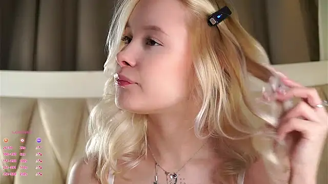 AunclreaVache online show from 02/13/26, 02:02