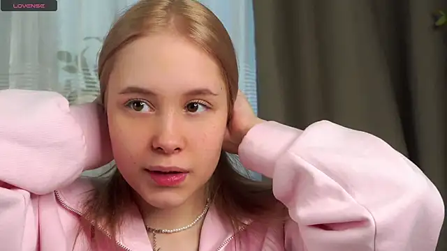 AunclreaVache online show from 03/28/26, 10:59