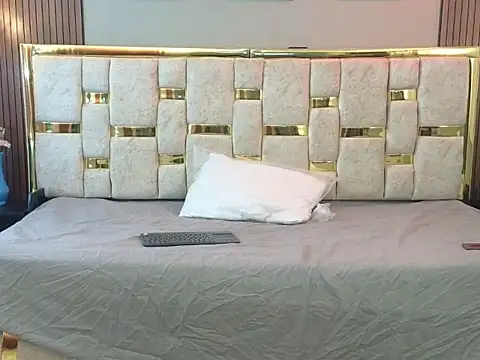  Caroline34 online show from 04/02/26, 10:46