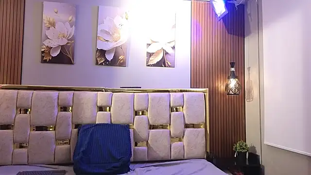  Caroline34 online show from 04/17/26, 10:29