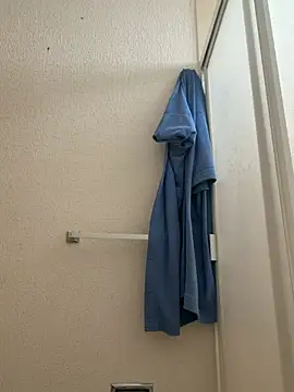 Charlyy1703 online show from 04/16/26, 03:57