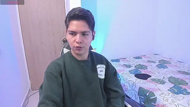 Snapshot of Asta_YunoXXX chatting on 02/15/26, 06:21 Asta YunoXXX online show from 02/15/26, 06:21