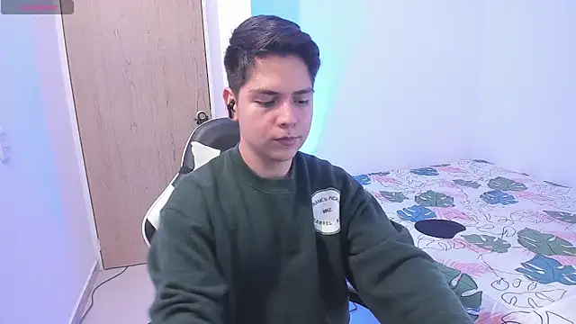 Snapshot of Asta_YunoXXX chatting on 02/15/26, 07:51 Asta YunoXXX online show from 02/15/26, 07:51