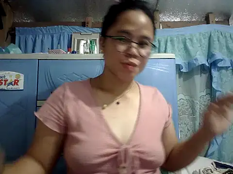 Snapshot of xxdreamgirl69 chatting on 06/25/26, 05:12 xxdreamgirl69 online show from 06/25/26, 05:12