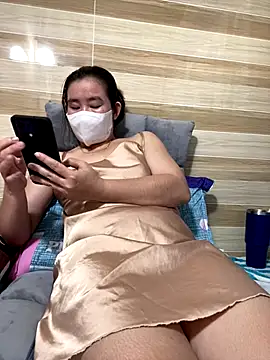 Hot Nova online show from 12/19/25, 07:10