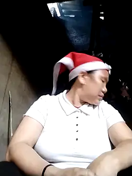 Snapshot of LeoPet2x chatting on 03/02/26, 05:08 LeoPet2x online show from 03/02/26, 05:08