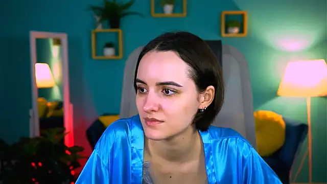 KateWillows online show from 02/15/26, 04:53