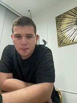 Snapshot of ian_david_Xxx chatting on 11/30/25, 02:15 ian david Xxx online show from 11/30/25, 02:15