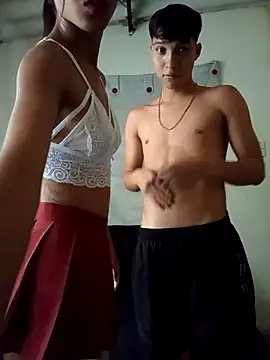 Snapshot of loveof_twolove2 chatting on 12/01/25, 03:39 loveof twolove2 online show from 12/01/25, 03:39