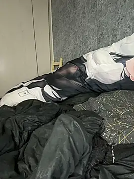 Snapshot of kcortnix chatting on 12/04/25, 09:56 kcortnix online show from 12/04/25, 09:56