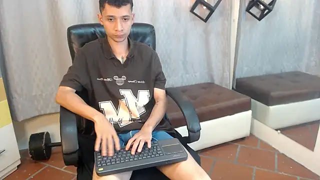 LucassSmith11 online show from 06/02/26, 03:52
