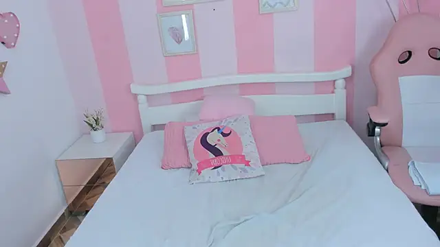 Amaia Monroe online show from 12/05/25, 04:25