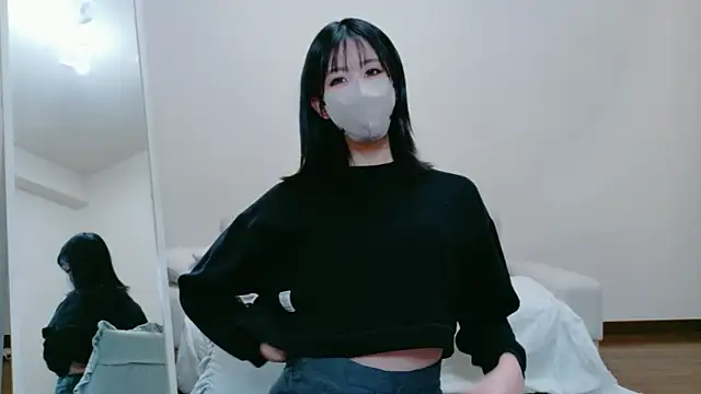 Emiri-jpn online show from 03/05/26, 10:11