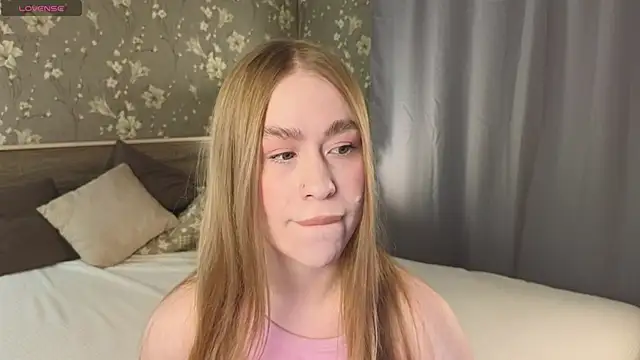 Lolly Kittyy online show from 12/01/25, 01:05