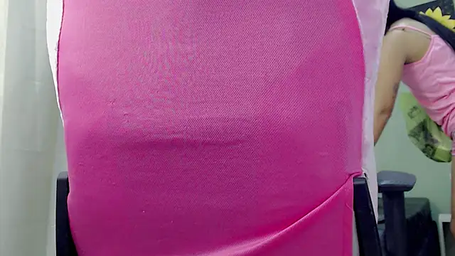 Mishell hot  online show from 01/12/26, 07:41