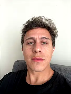 Snapshot of Emanueldickarg chatting on 11/30/25, 09:52 Emanueldickarg online show from 11/30/25, 09:52