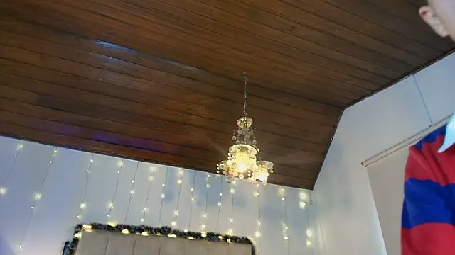 Brenda Tina online show from 12/04/25, 12:25