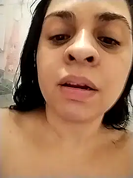 Snapshot of hirla chatting on 11/30/25, 06:01 hirla online show from 11/30/25, 06:01