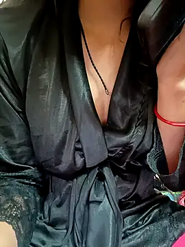 Rukmadi hot online show from 12/17/25, 04:40